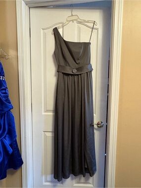 Vera Wang One-Shoulder Slate Gray Evening Gown with Embellished Waist